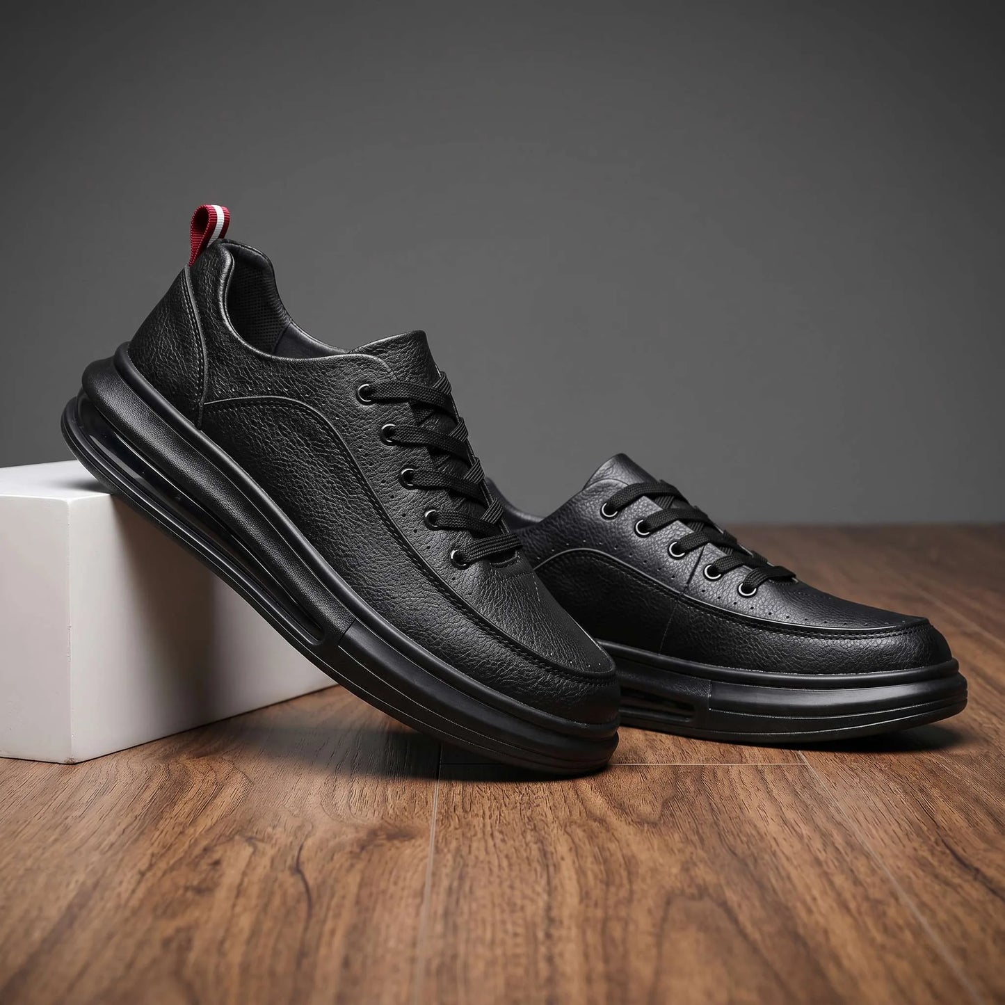 Sutton Court Trainer